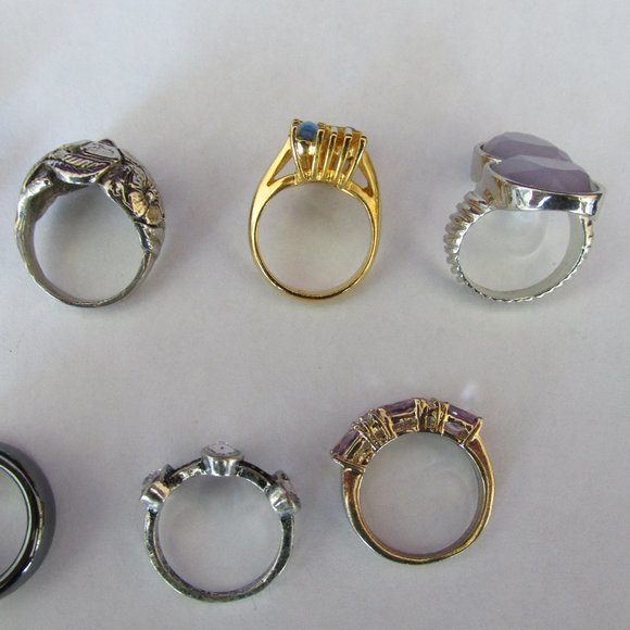 Collection Lot Bundle 9 Costume Jewelry Rings Size Small 4-5.75 - Picture 11 of 11